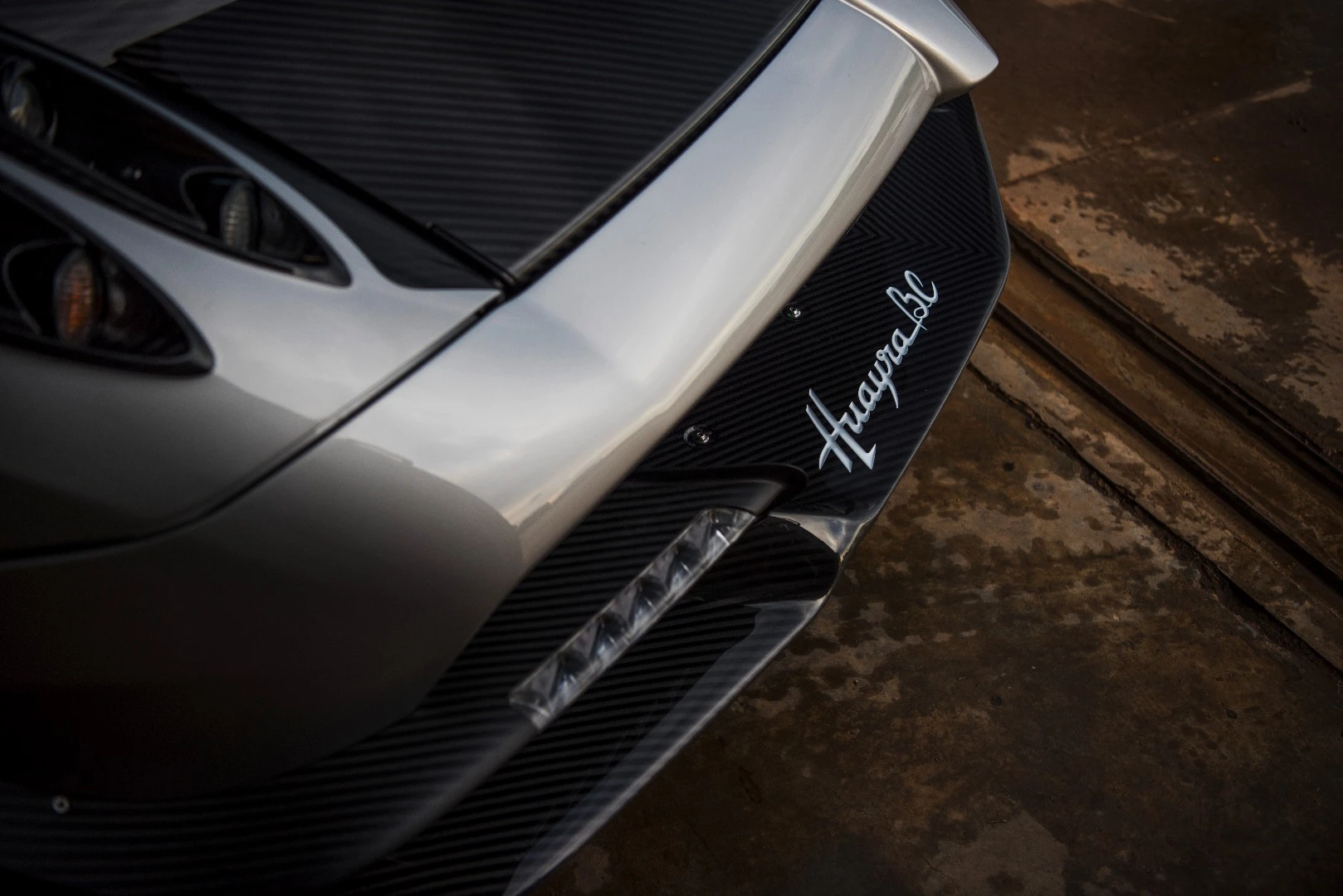 Huayra BC close-up