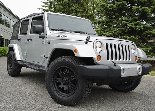 The Jeep Wrangler Sahara reference vehicle does a vanity shot