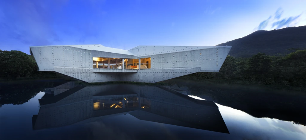 The Stamp House's main eco-friendly feature though is it's expansive water system, which is capable of harvesting up to 250,000 liters of water for home use and irrigation