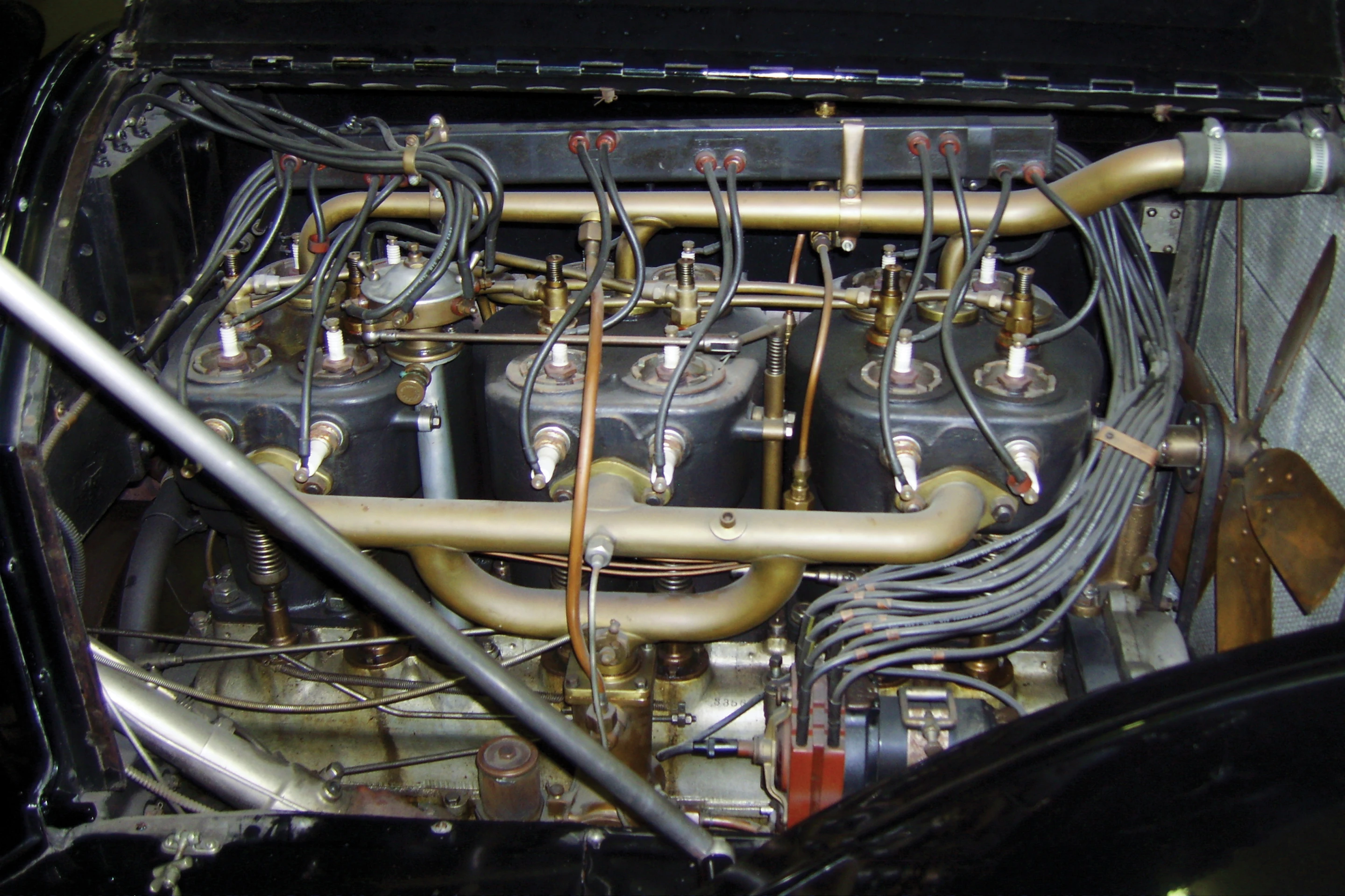 The 1913 Pierce-Arrow Model 38-C Roadster runs on a T-head six-cylinder engine