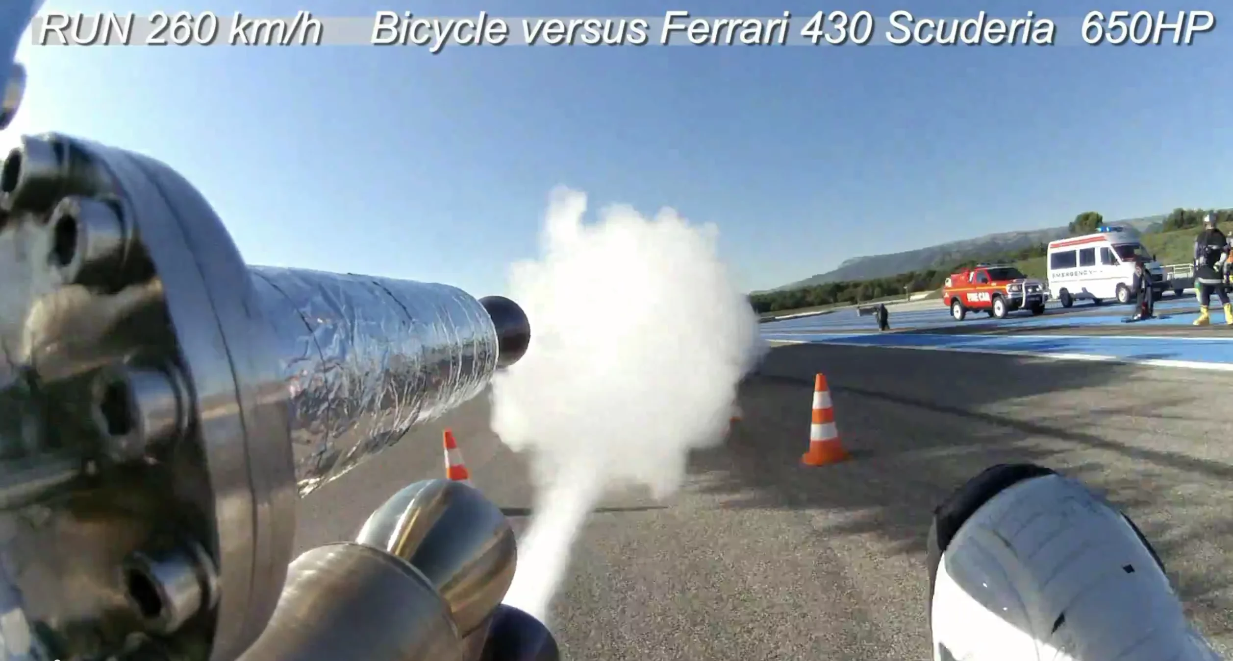 Rear view as the rocket bicycle accelerates to 333 km/h (207 mph) in just 4.8 seconds (Photo: Gerard Toutin / Exotic Thermo Engineering)