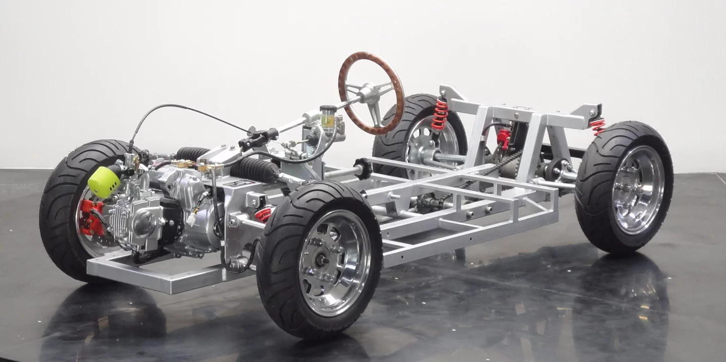 Underneath the bodywork, the Cobra 289, the 250 California Spyder, the GB Spirit and the XK120 all share a common chassis and drivetrain