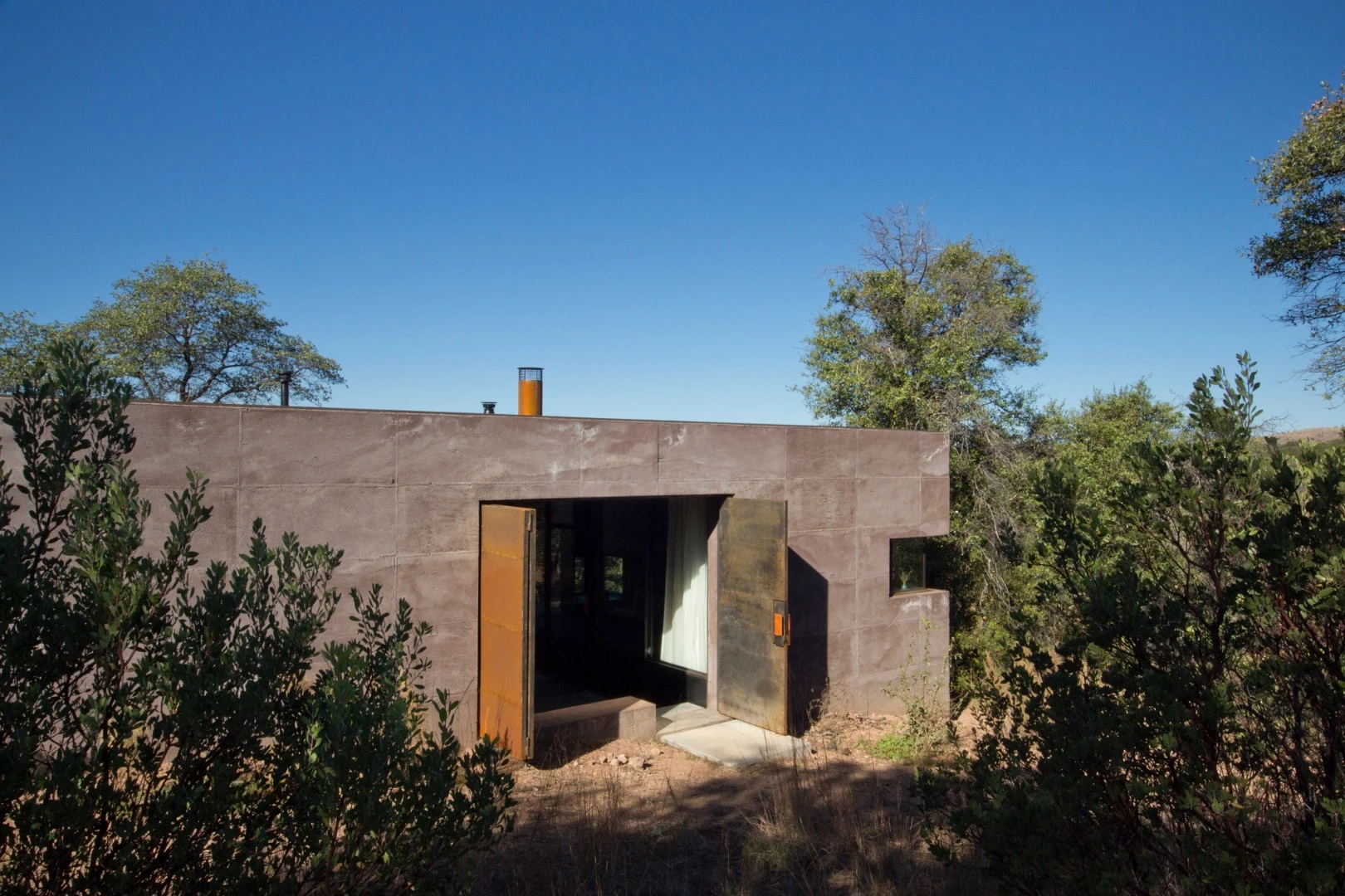 Only one truck full of waste resulted form the home's construction