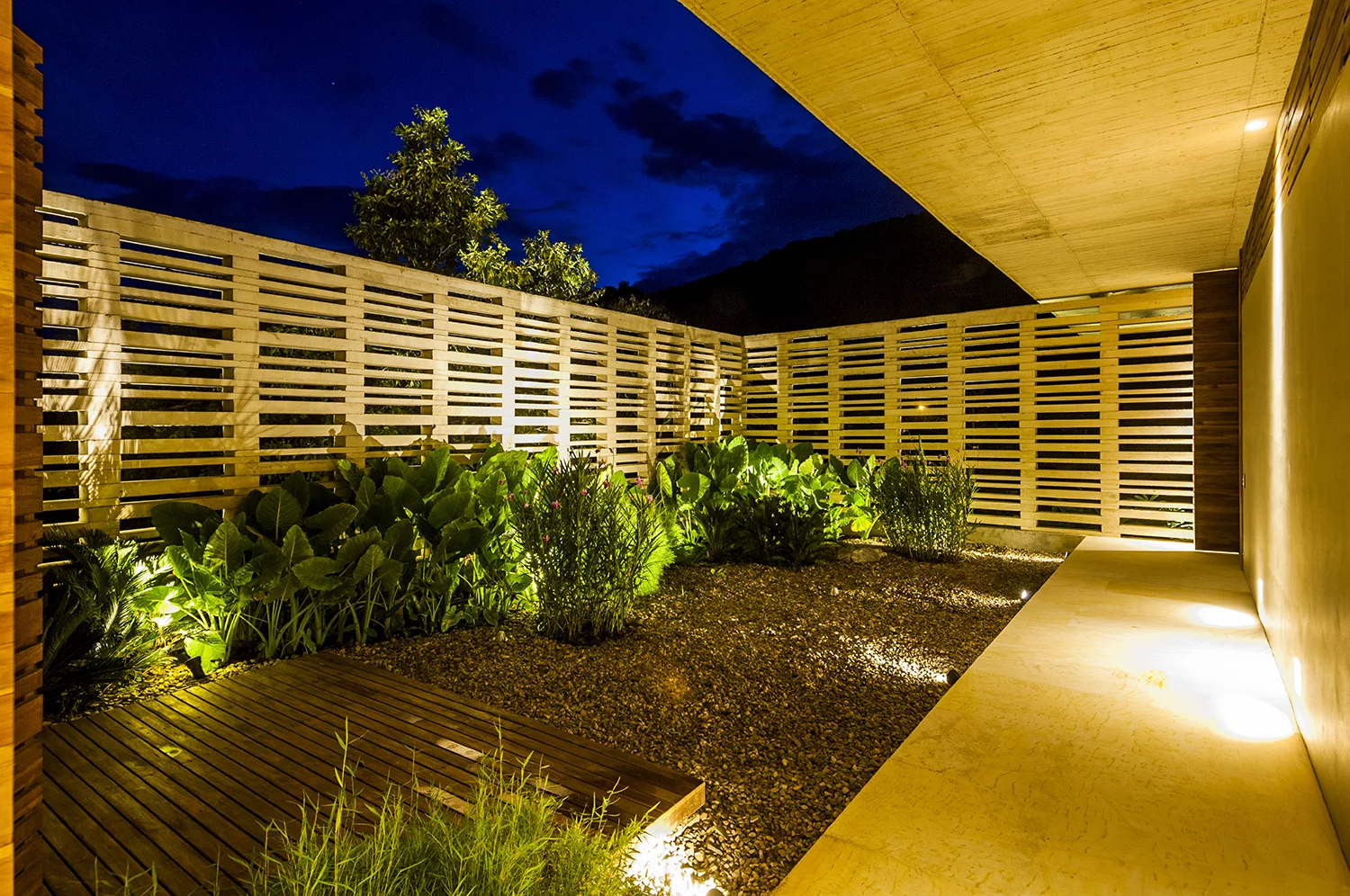 Casa 74 also features a rainwater catchment system which collects rainwater for use as irrigation (Photo: David Uribe)