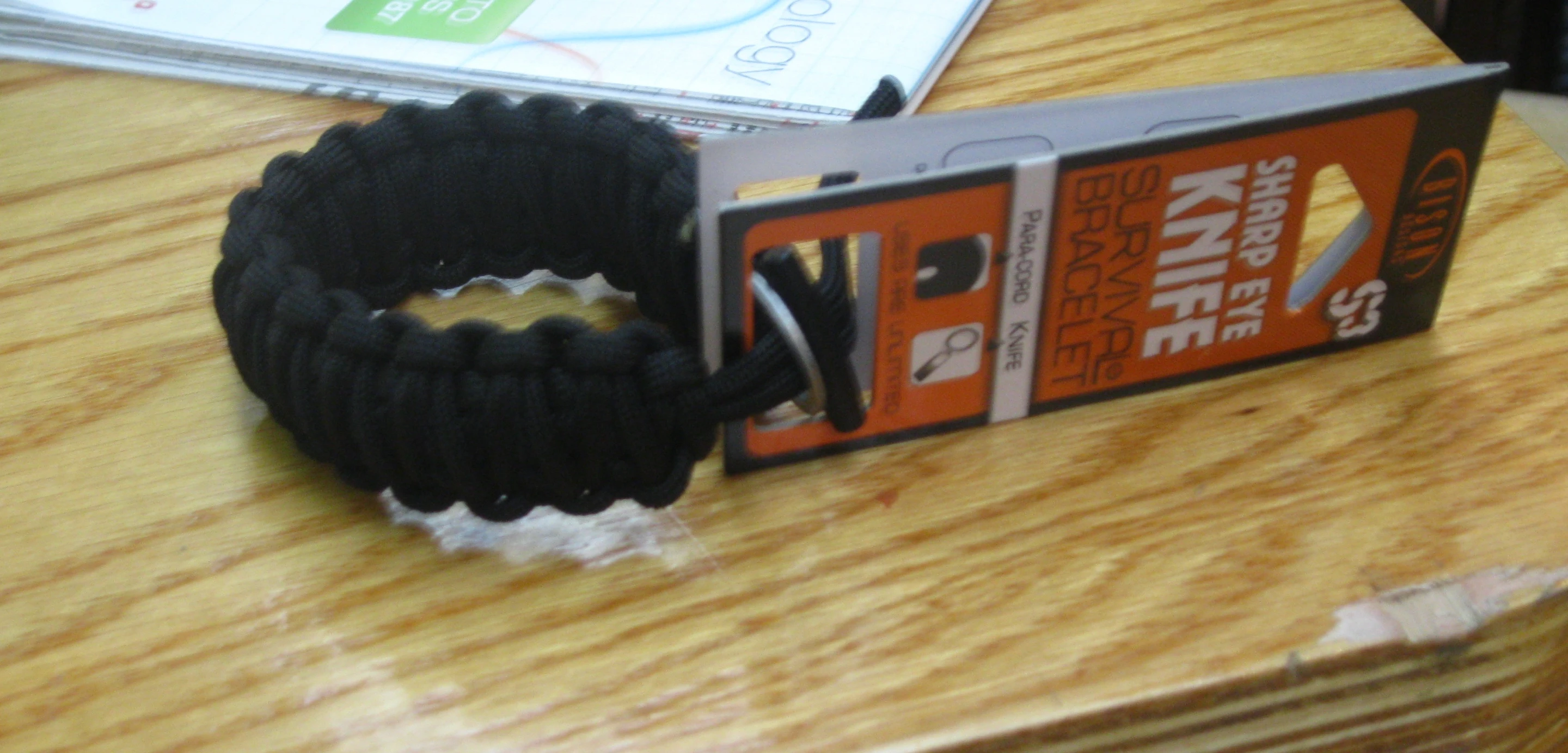 The Sharp Eye Survival Bracelet has just a knife with no flint
