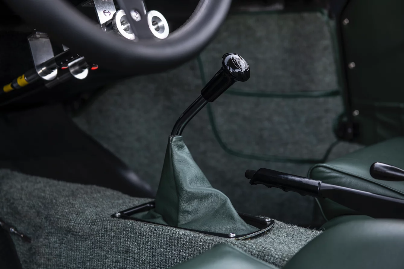 The 911 shifter is capped off with an Outlaw shift knob