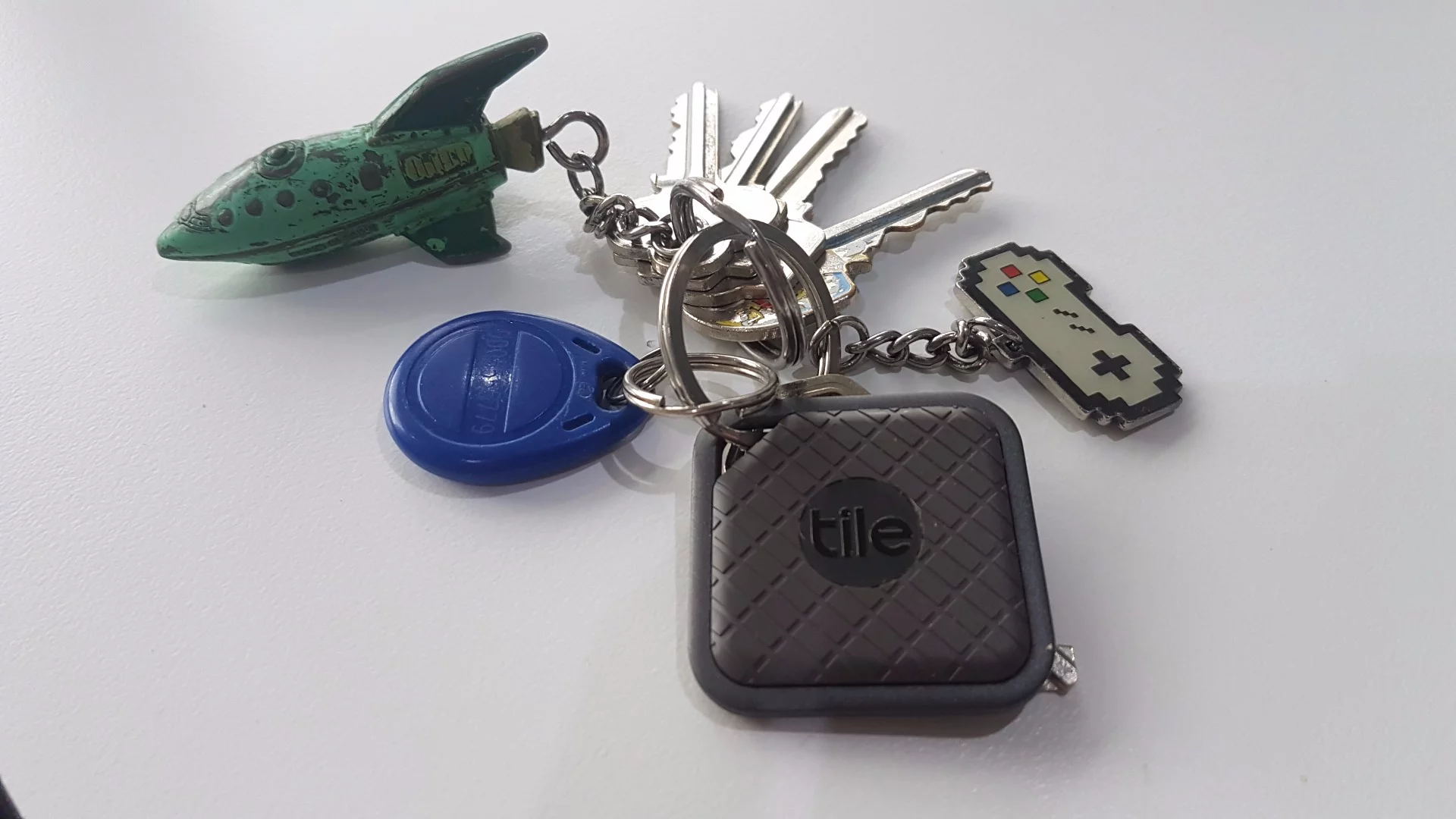New Atlas tests out the Tile Sport, a hardy new Bluetooth tracker