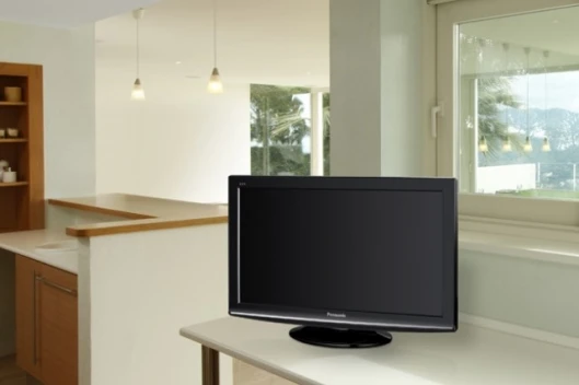 Panasonic 2009 TV range (TH-L32S10A)