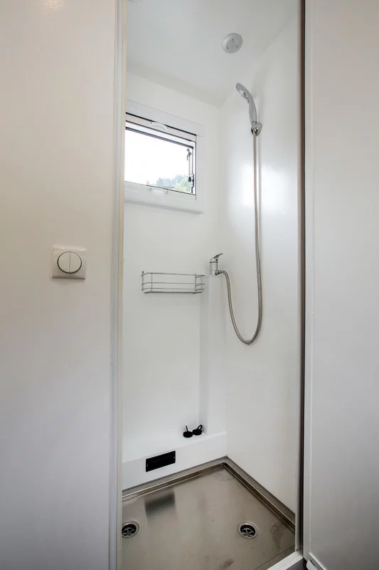 Ziegler Moghome shower room