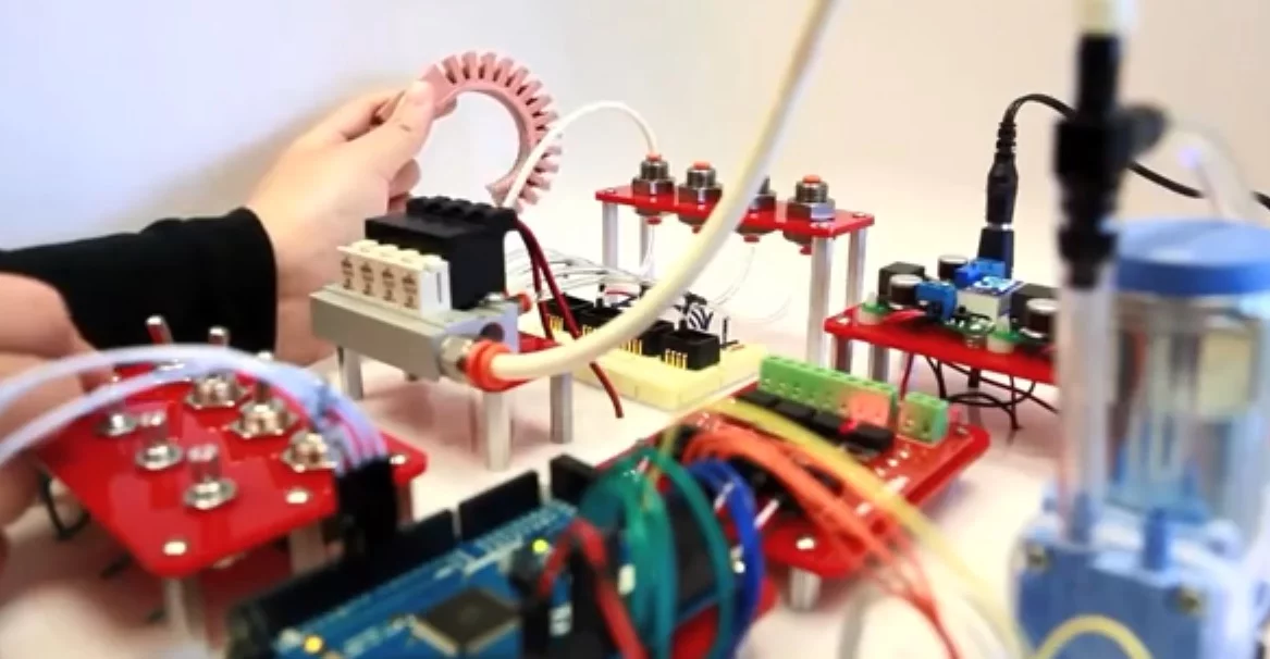 Harvard University labs are offering a downloadable toolkit to design, create, and control soft robots (Photo: Harvard SEAS)