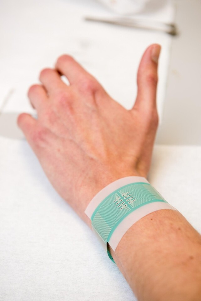 The graphene-based device is worn against the skin without piercing its surface