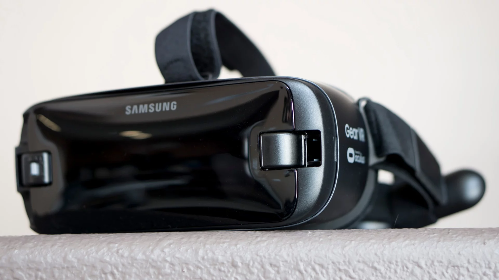 The headset part of the 2017 Gear VR is barely changed from its predecessor