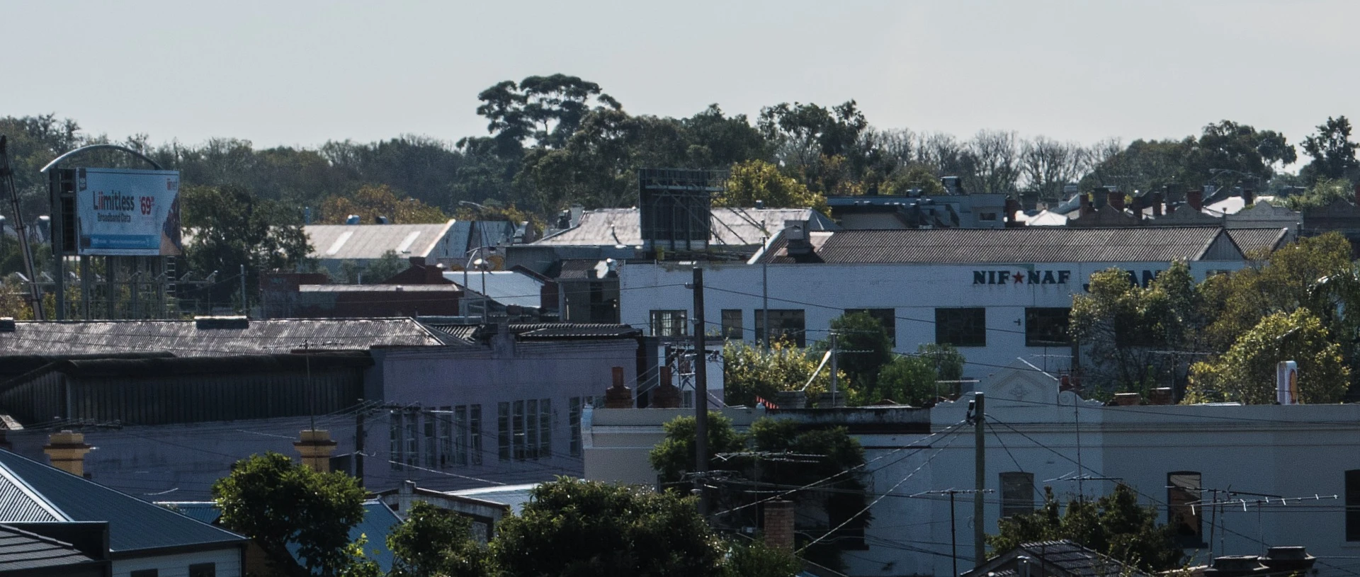 Panasonic G9 sample shot: 100% crop of a tiny corner of an 80-megapixel ultra high res landscape shot