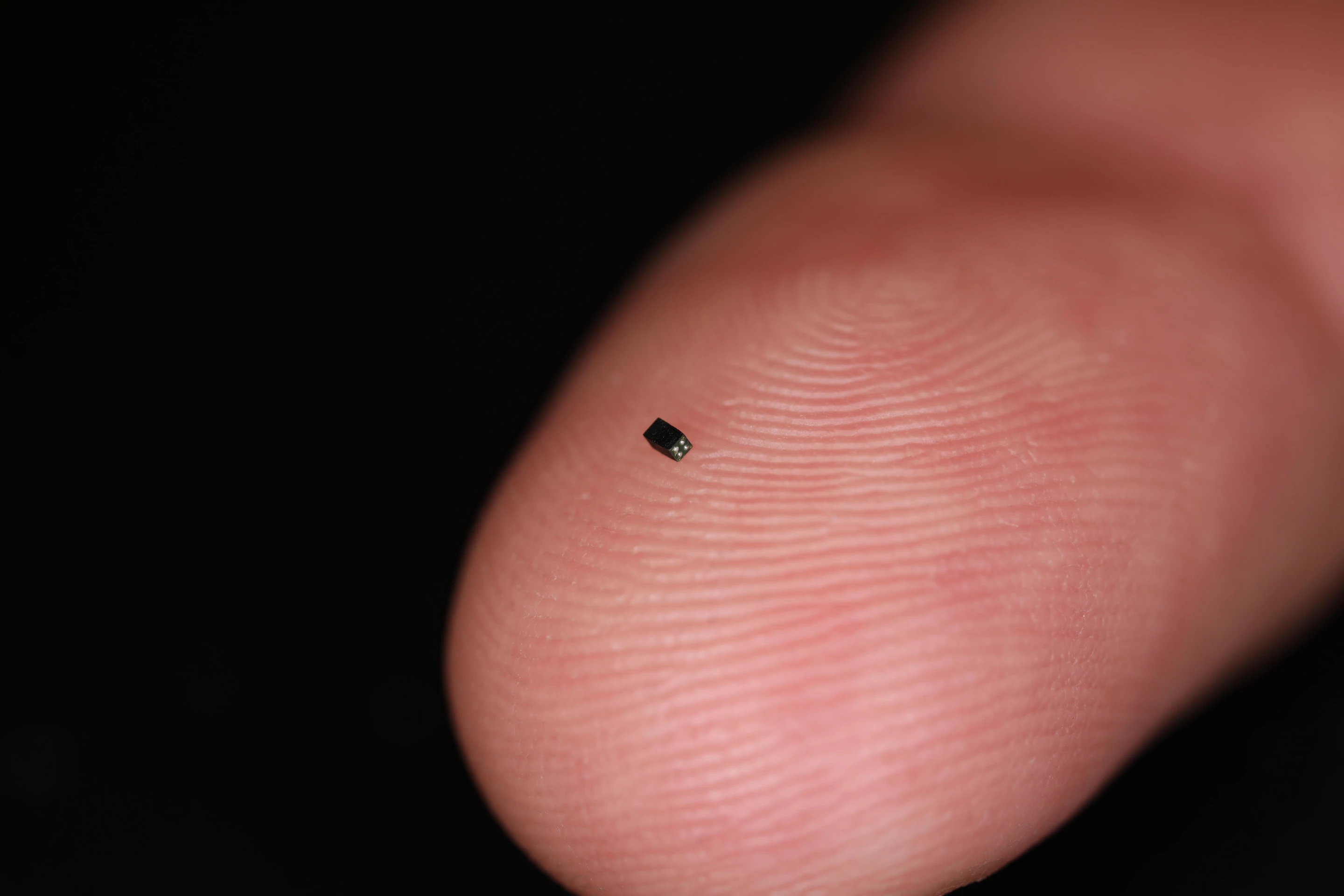 The OV6948 has secured a Guinness World Record for the "smallest commercially available image sensor"