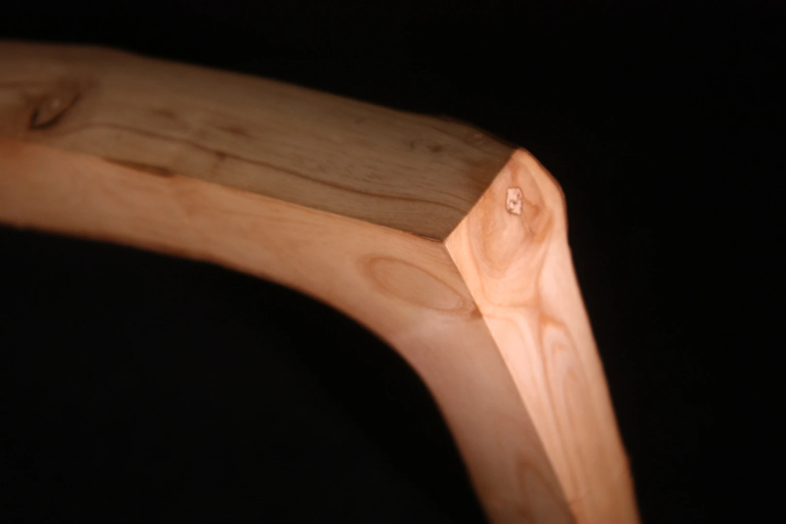 There are no joints at all in this furniture