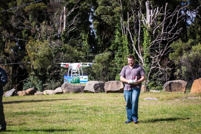 Gizmag's Loz Blain flies the Phantom 2 Vision+ (Photo: Noel McKeegan/Gizmag.com)