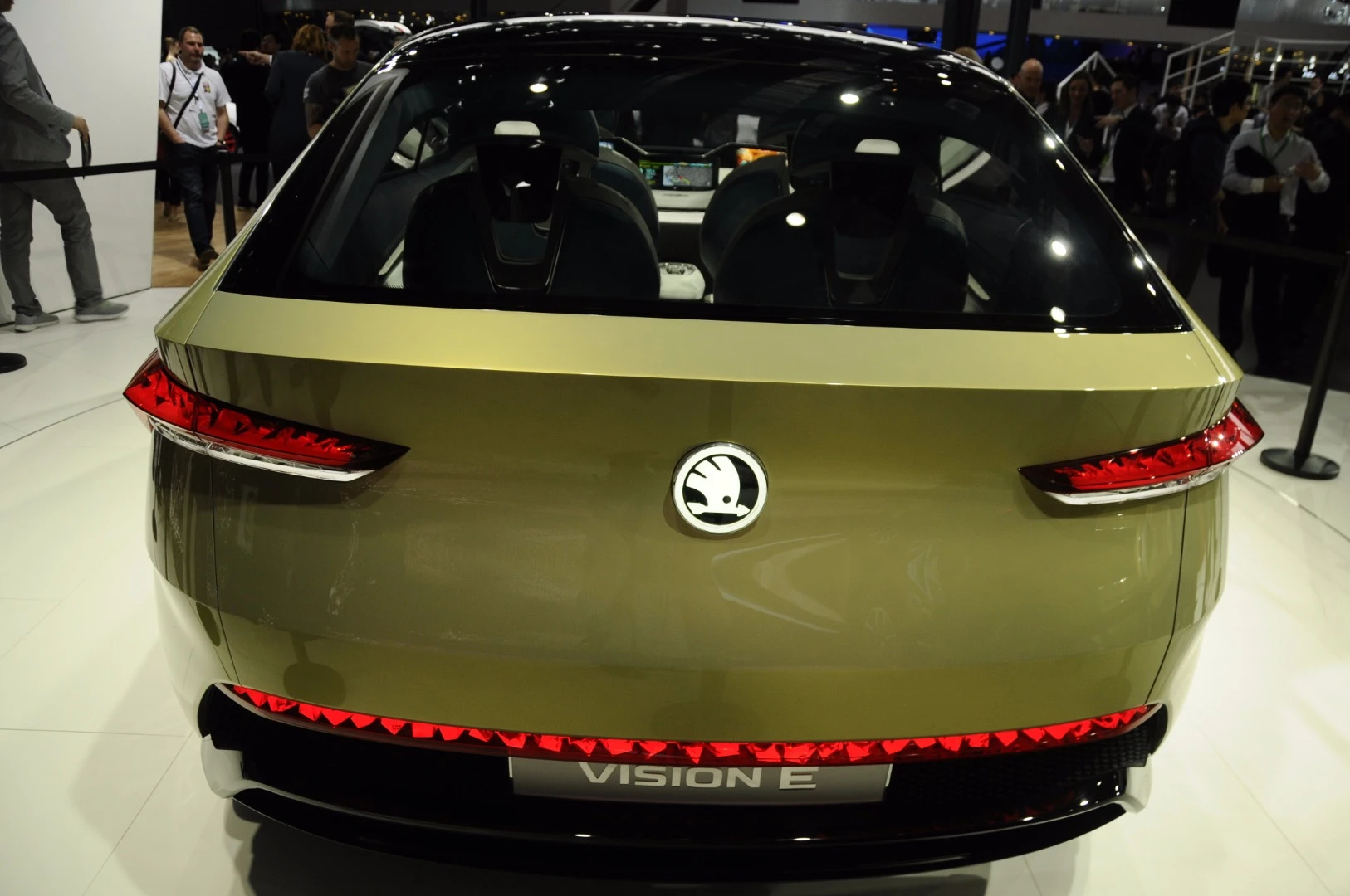 Skoda shows the Vision E at Auto Shanghai 2017