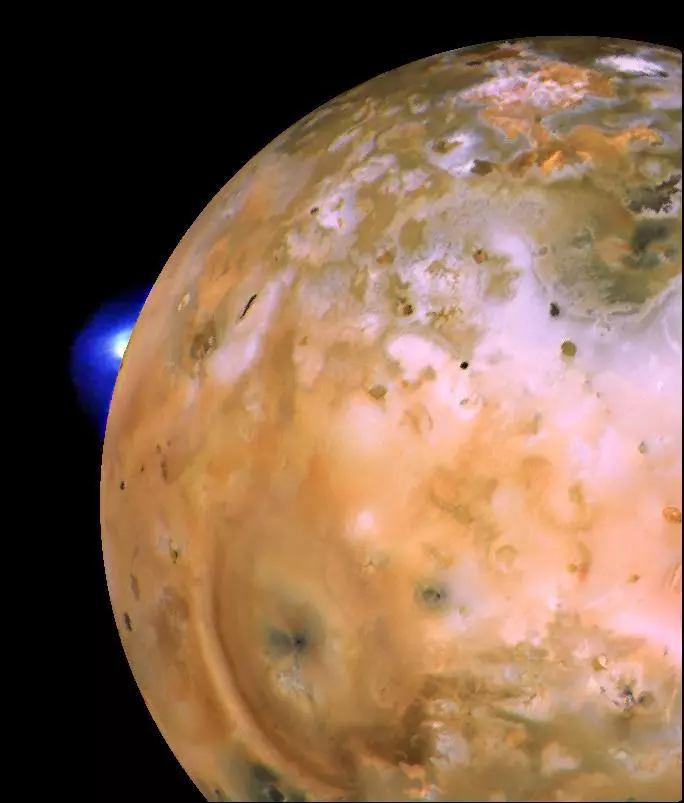 Voyager 1 image of Io showing active plume of Loki on limb – image is a mosaic of smaller Voyager snaps