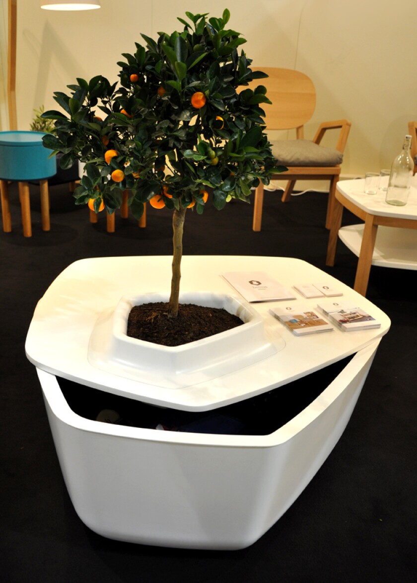 Lagoon coffee table by Paul Bellila (photo: Edoardo Campanale/Gizmag)