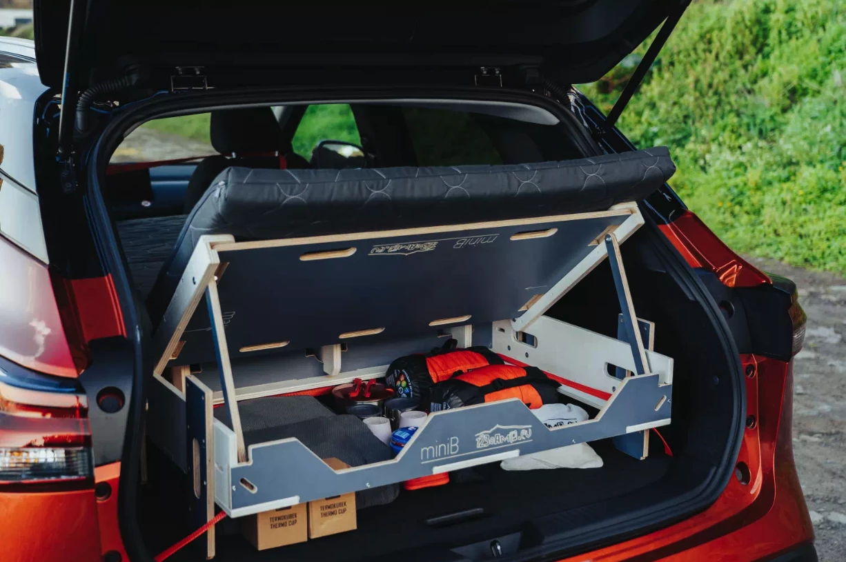The rear of the MiniB kit works as a storage compartment