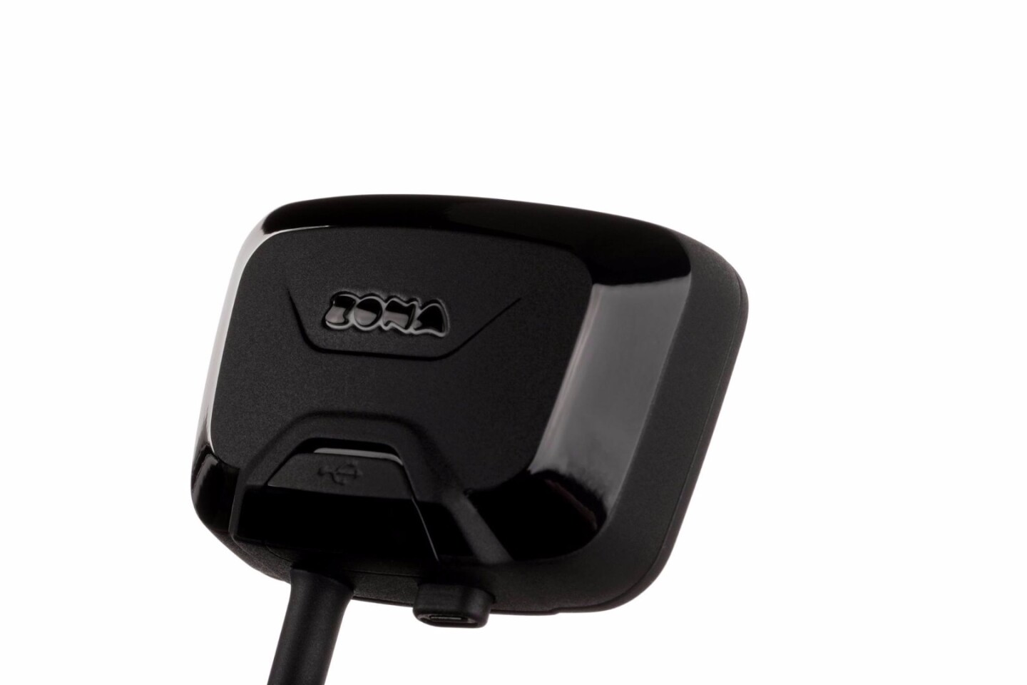 Camera kit brings rear vision to motorcycle helmets