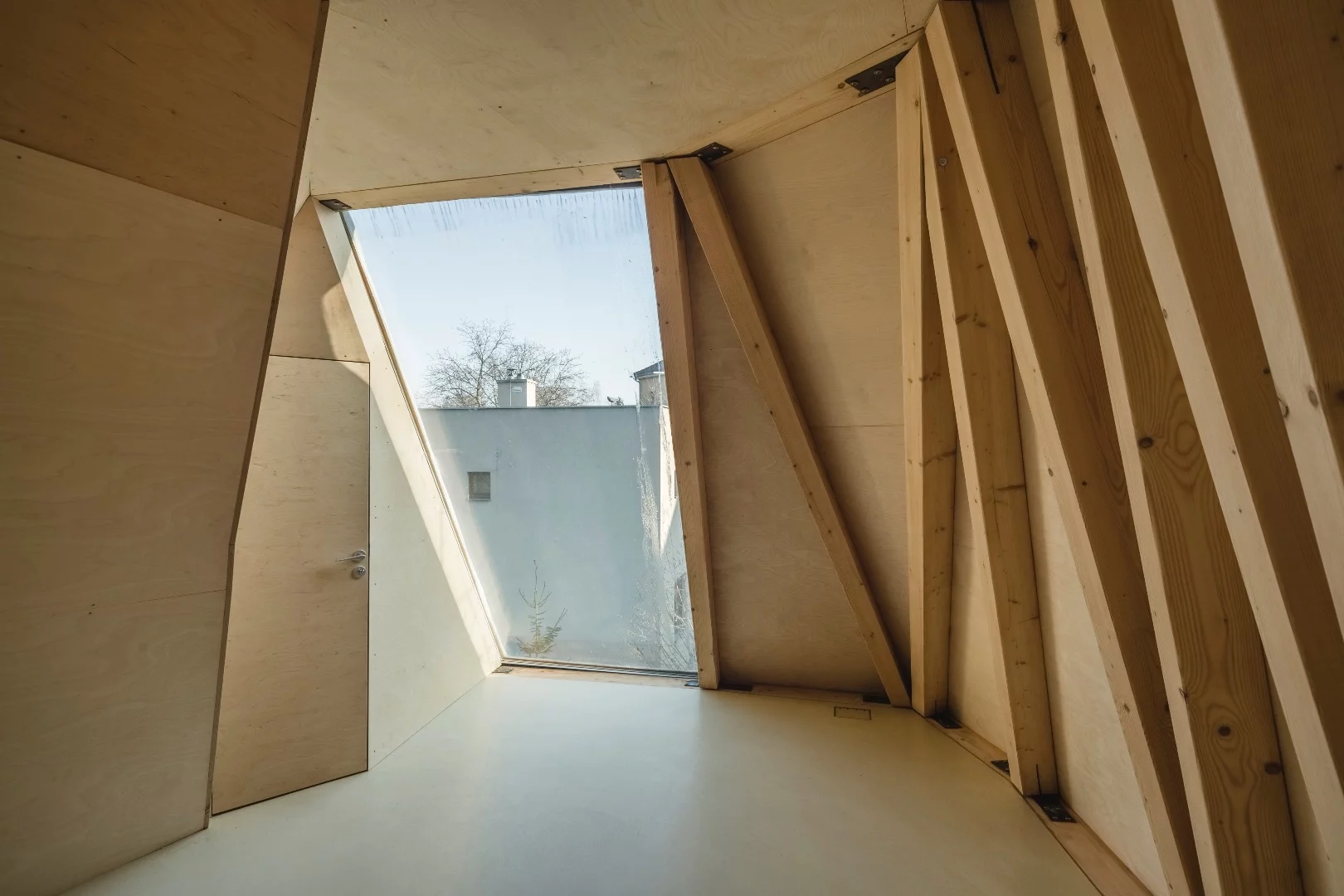 The House in the Orchard's uppermost floor looks well suited as a study