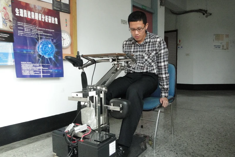 The i-Transport robotic vehicle can be ridden seated