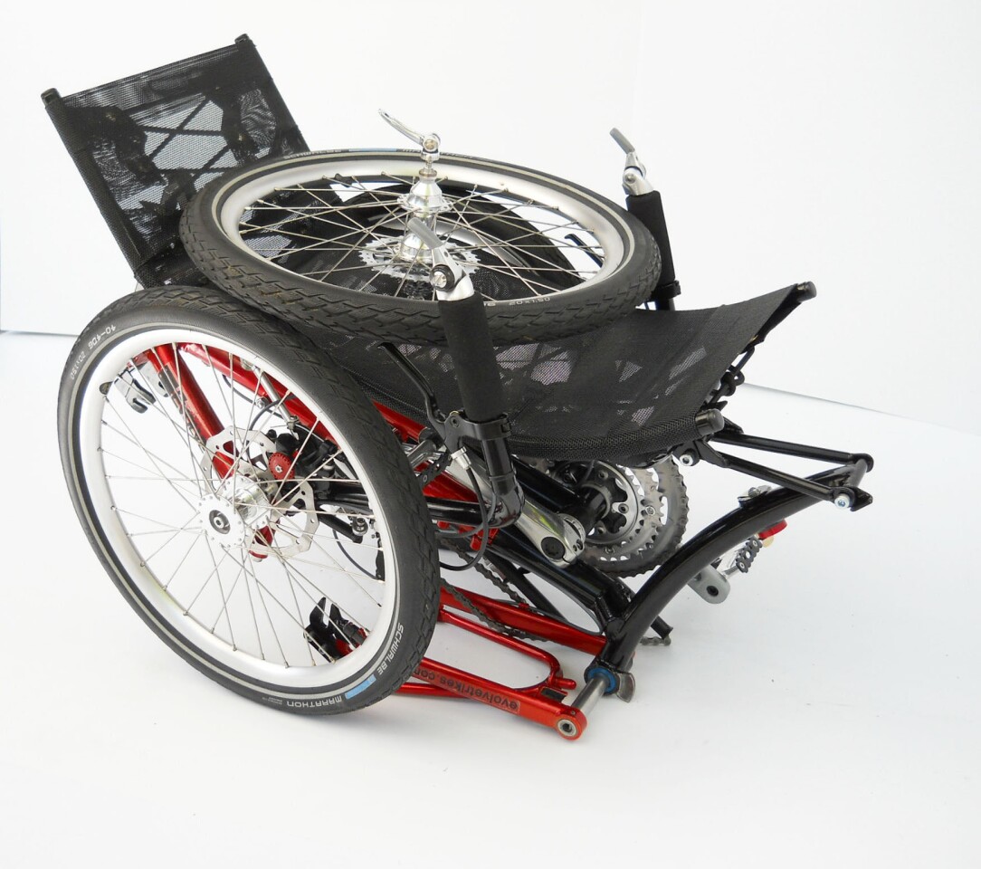 Evolve recumbent trike folds up in seconds, fits in trunk of smart car