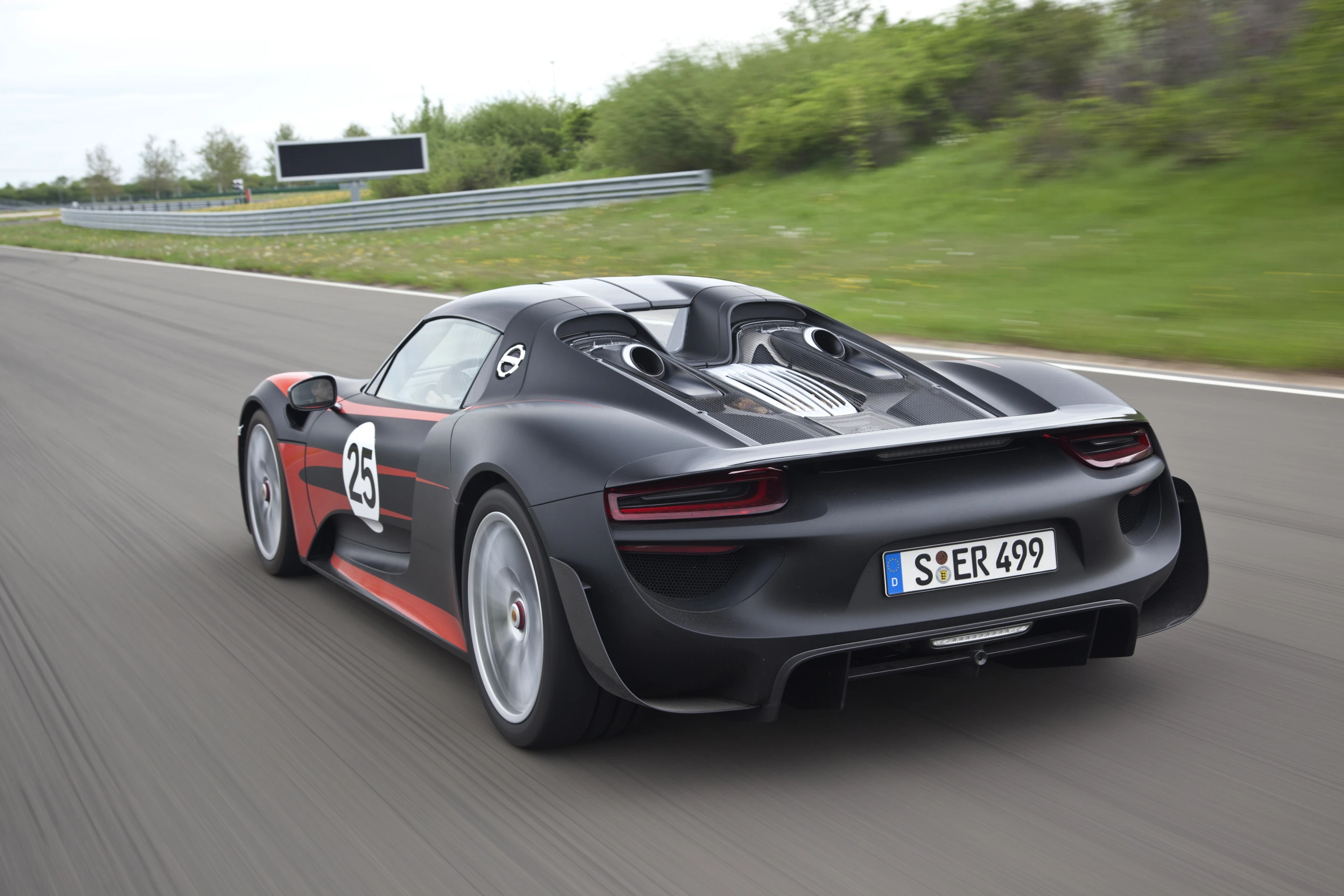 Porsche's latest 918 Spyder