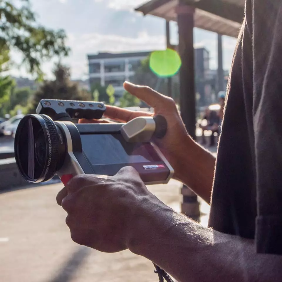 To use the Lumenati CS1, you start by sliding your iPhone into it from the back – not unlike the process of inserting a Super 8 film cartridge