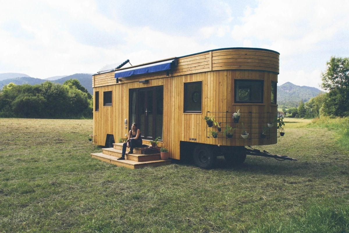 The Wohnwagon is built using natural and recycled materials