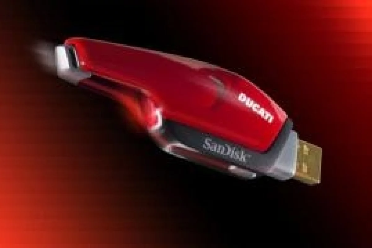Sandisk's Extreme Ducati Edition USB thumbdrive