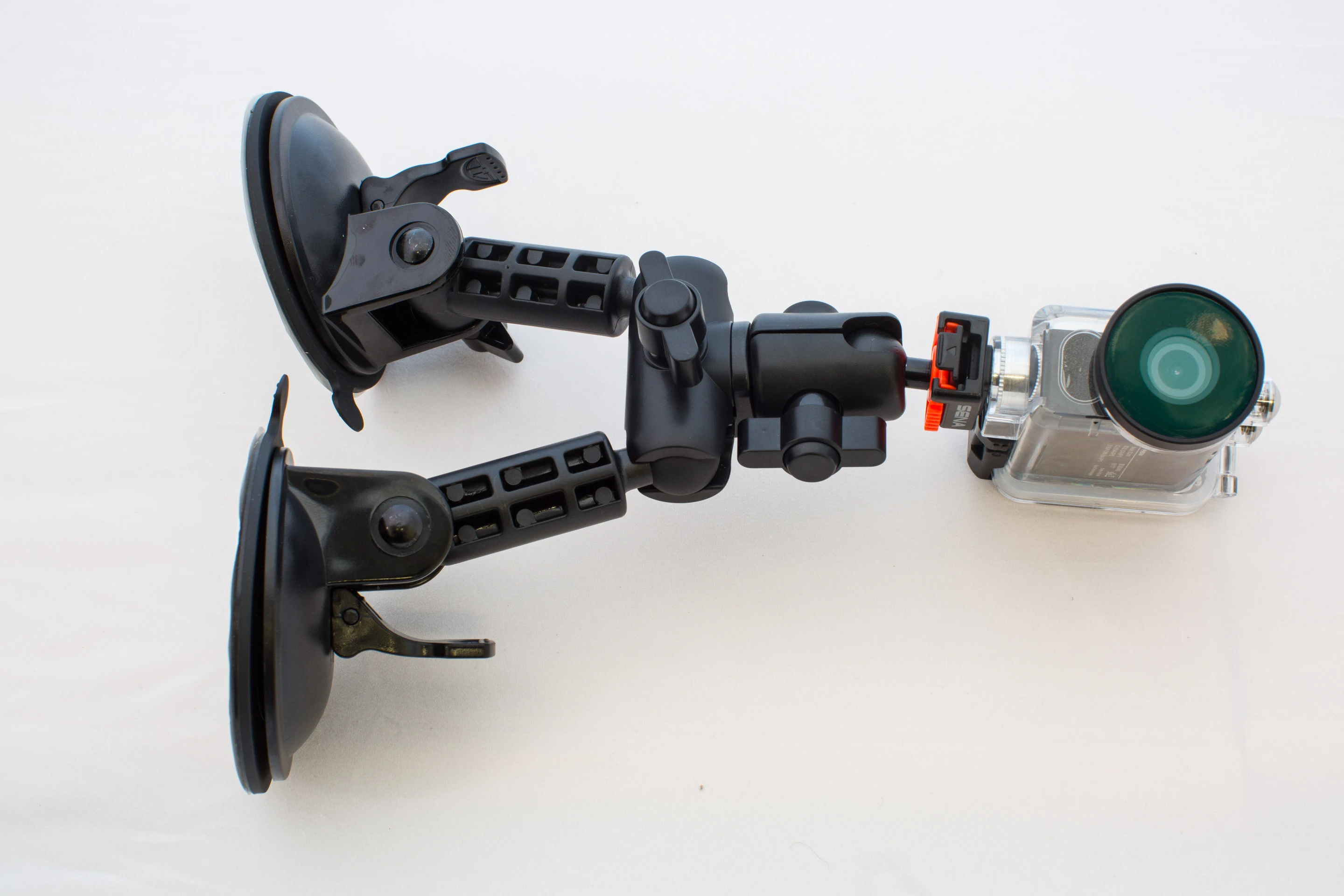 Sena Prism: waterproof case with quick-release mount on a double-sucker mount (Photo: Loz Blain/Gizmag.com)