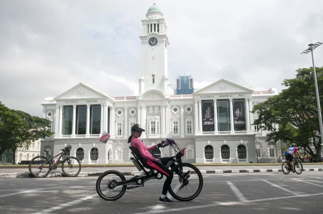 The MC2 has odd-sized wheels on the front and rear wheels