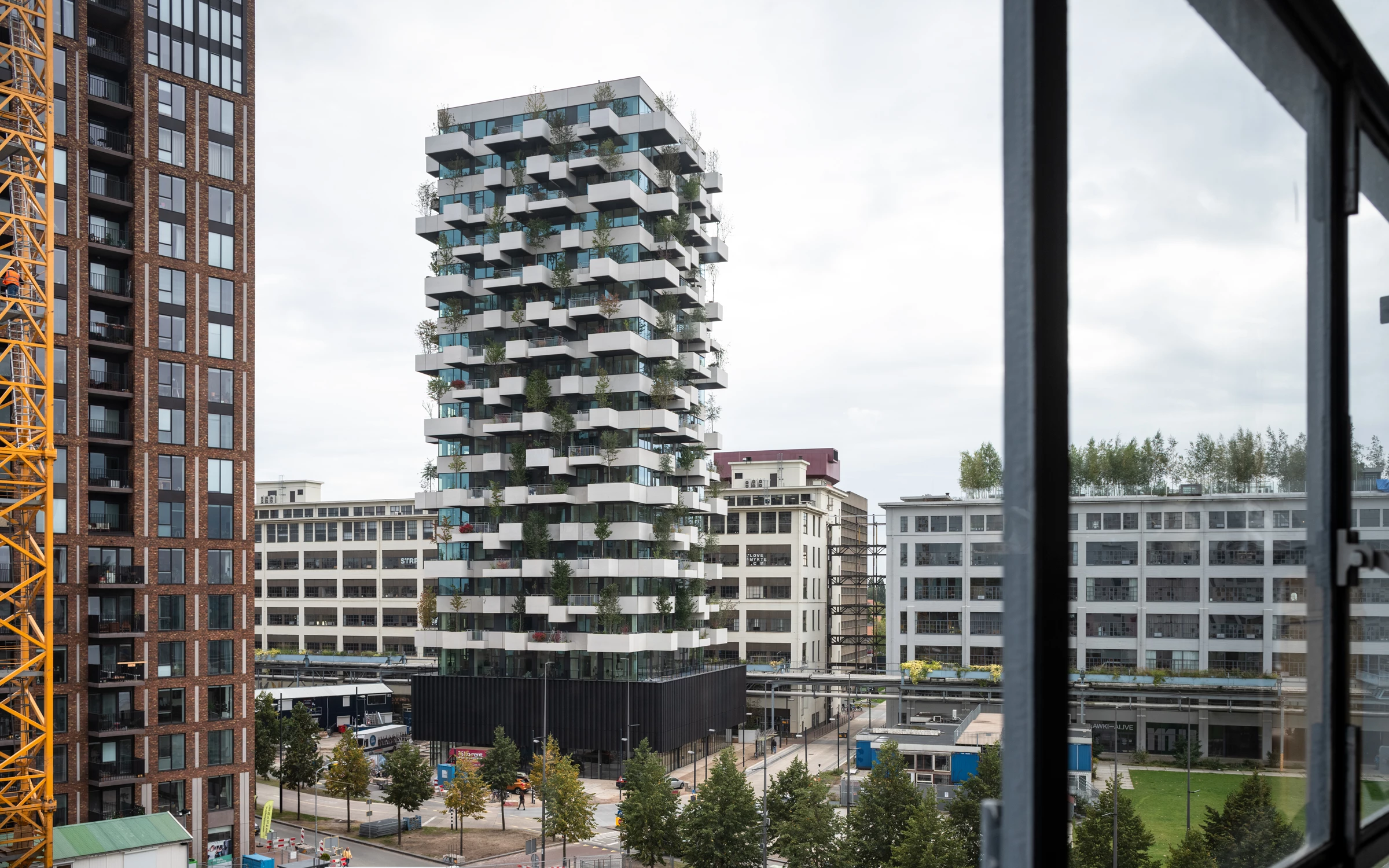 Trudo Tower's exterior features 135 trees, as well as 8,500 bushes and 1,500 plants