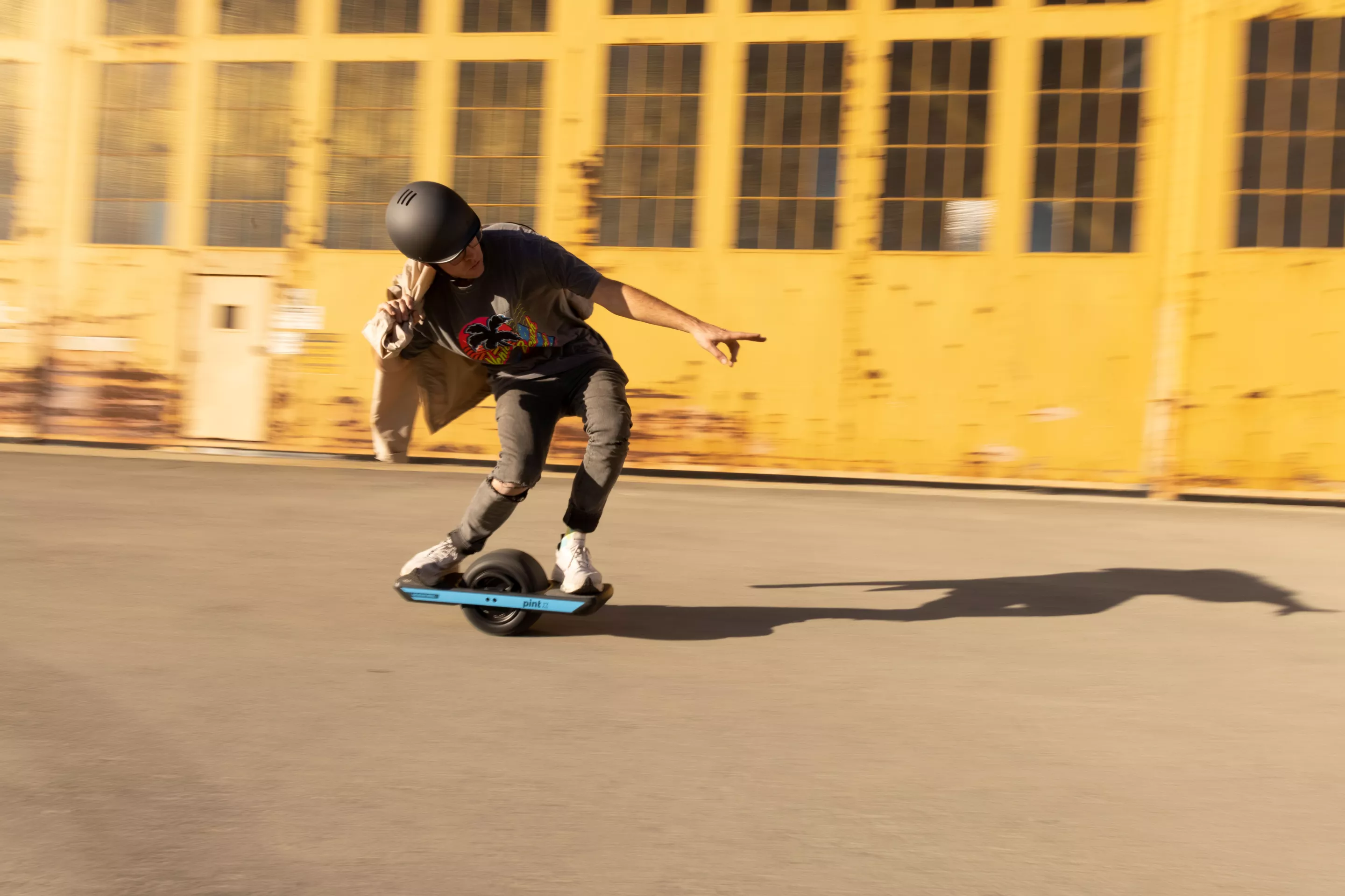 The Pint X rolls for up to 18 miles per charge, and has a top speed of 18 mph