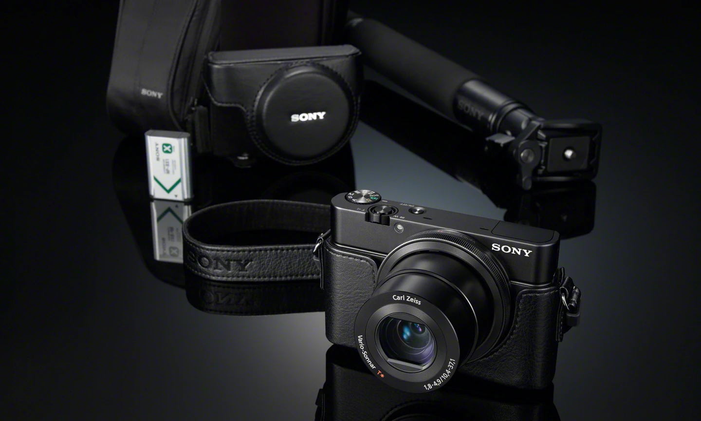 The Sony Cyber-shot RX100 uses the optimized BIONZ image processor and can shoot JPEG, RAW or both at once