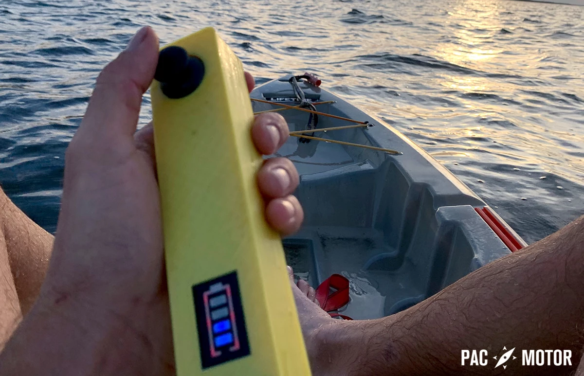 The PacMotor Bluetooth remote displays the system's battery charge level