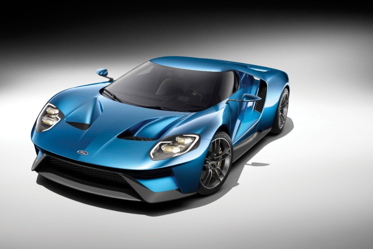 Ford GT gets hybrid Gorilla Glass windshield