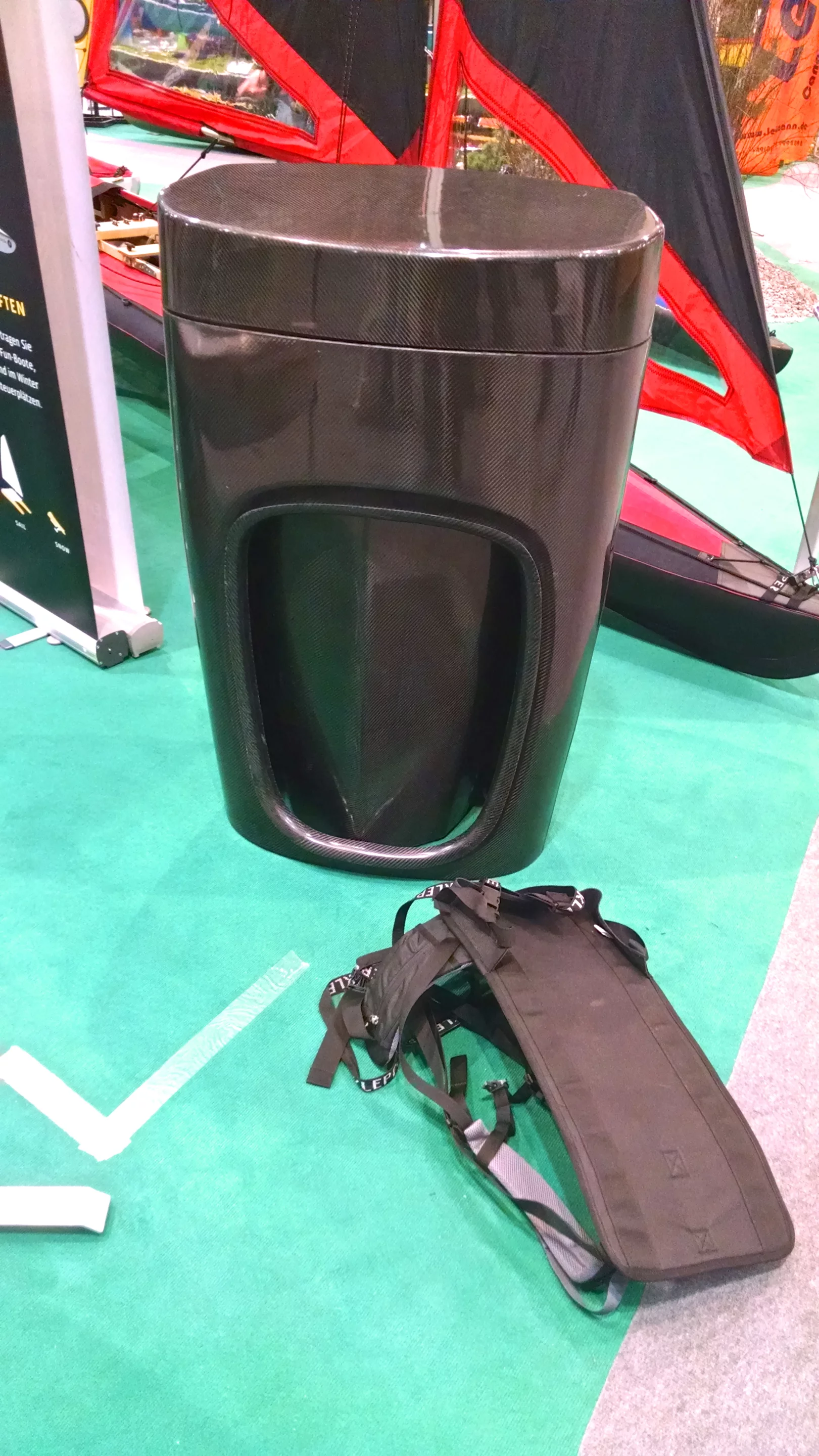 Mount the harness and the Backyak is a large backpack (Photo: C.C. Weiss/Gizmag)