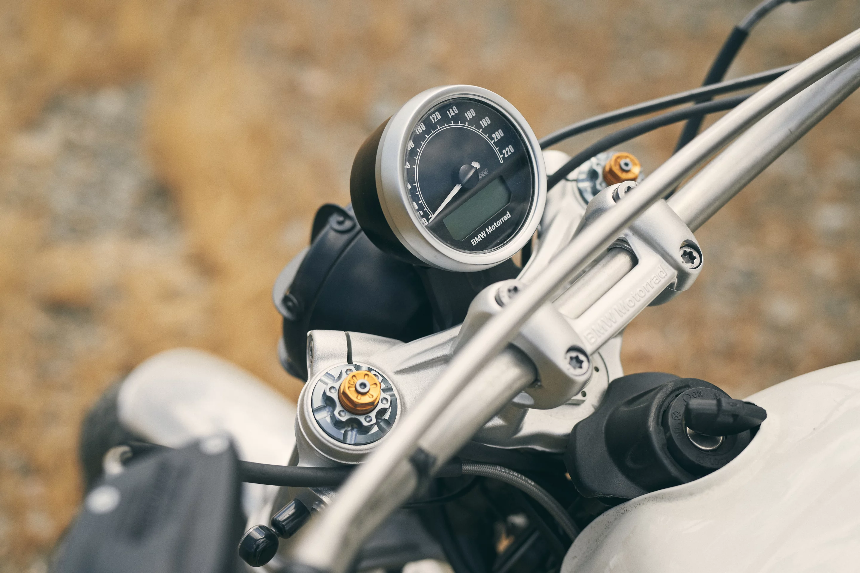 Coyote: stock BMW dash