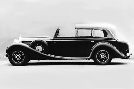 When the imposing 770 "Grand Mercedes" was introduced at the 1938 Berlin Motor Show, it was a vehicle of the highest order. Technical highlights included included an oval tubular frame, independent wheel suspension with coil springs at the front, a De Dio