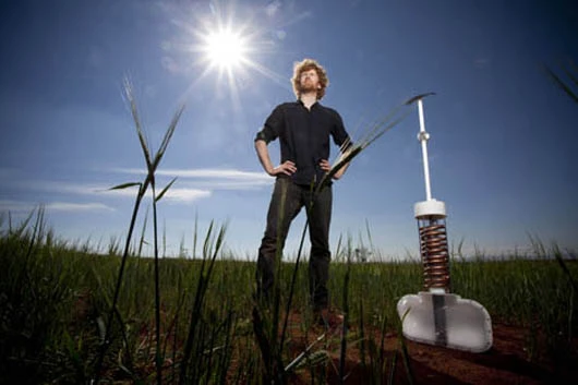 Edward Linacre has won the 2011 James Dyson Award for his Airdrop irrigation concept