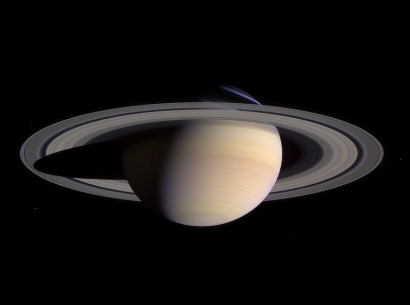 Full view of Saturn as seen from Cassini March 27, 2004 (Image: NASA/JPL-Caltech/SSI)