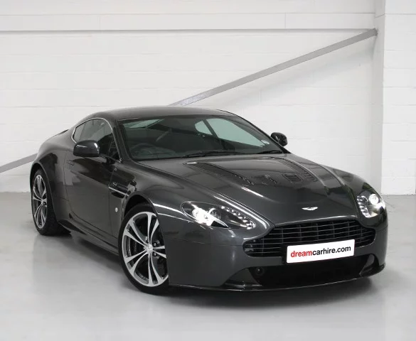 Aston Martin V12 Vantage