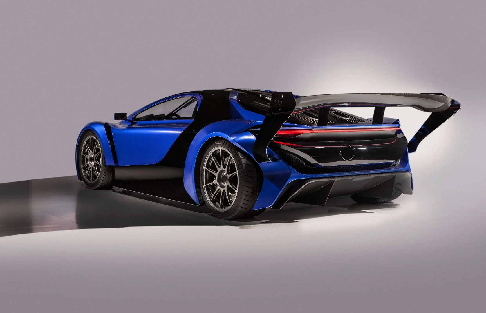 Will the Techrules AT96 really offer a 217-mph top speed, 1,240-mile range and 49-mpg fuel economy? Or is it just vaporware?