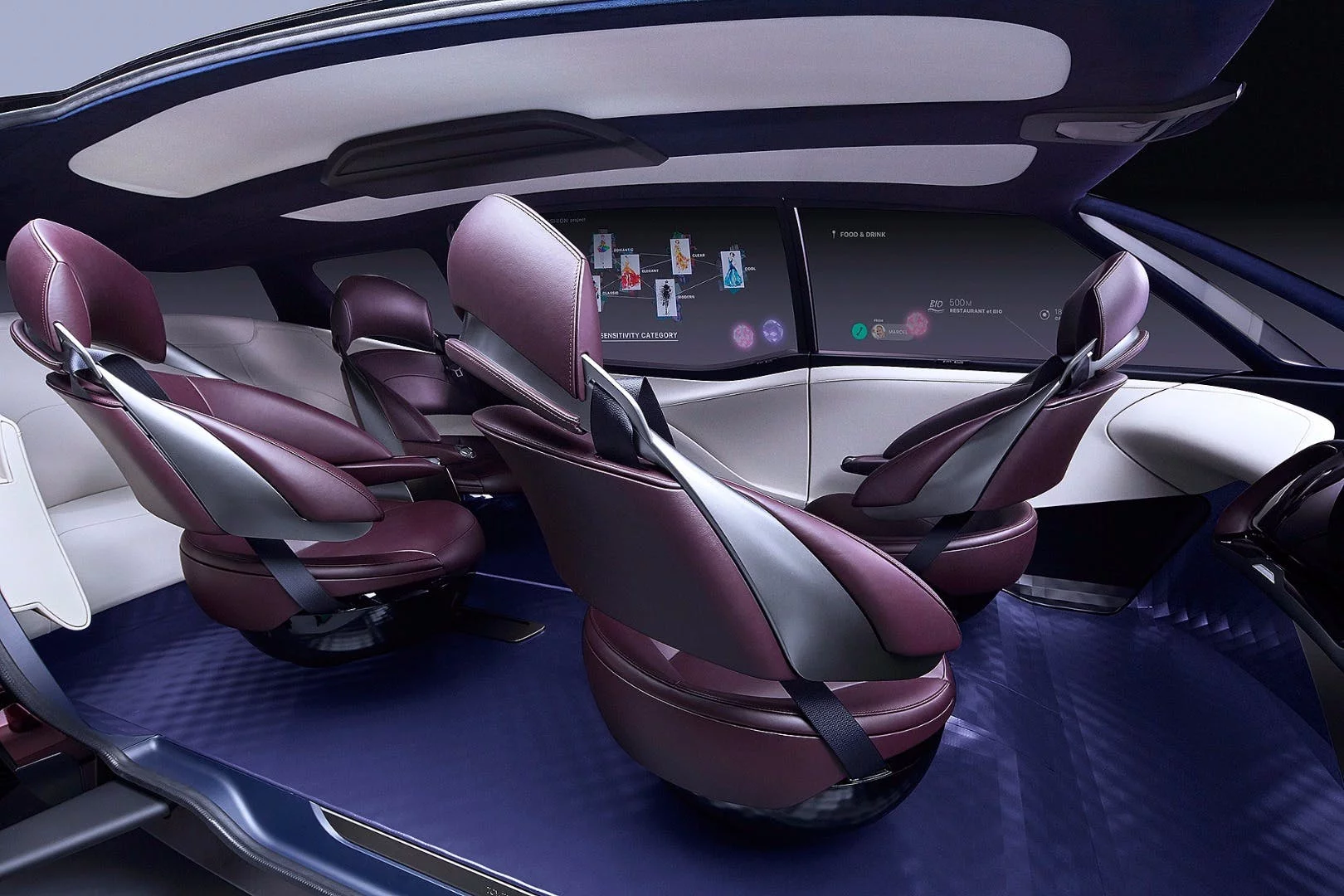 For work or just chatting, Toyota's Fine-Comfort Ride seats can swivel to face each other