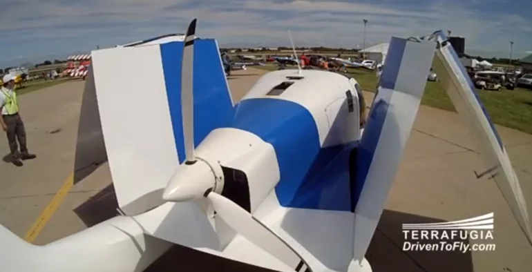 The Transition's wings fold to allow it to drive on public roads