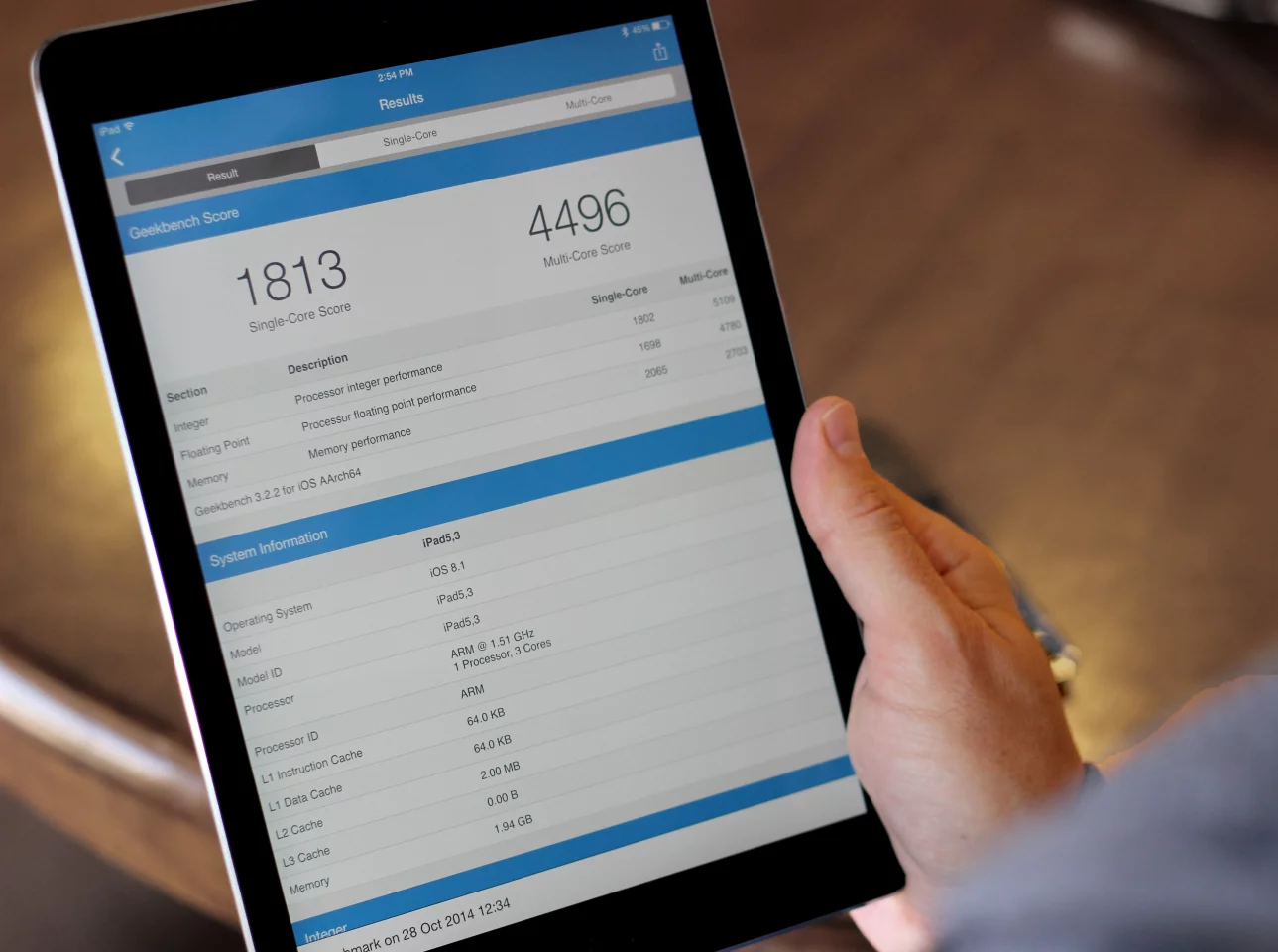 Geekbench 3 results for the iPad Air 2 (Photo: Will Shanklin/Gizmag.com)