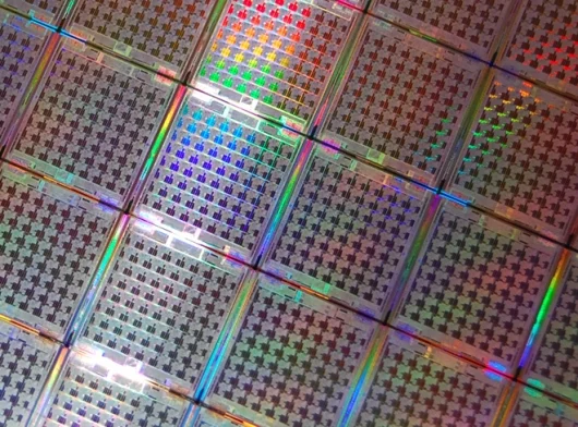 Thanks to a new bus architecture, the Tilera Tile Gx processor family can cram as many as 100 cores on a single chip.